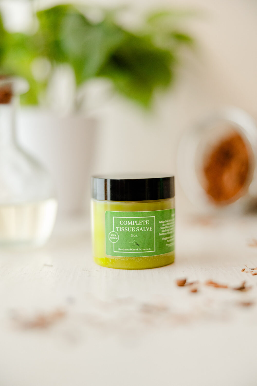 Complete Tissue Salve